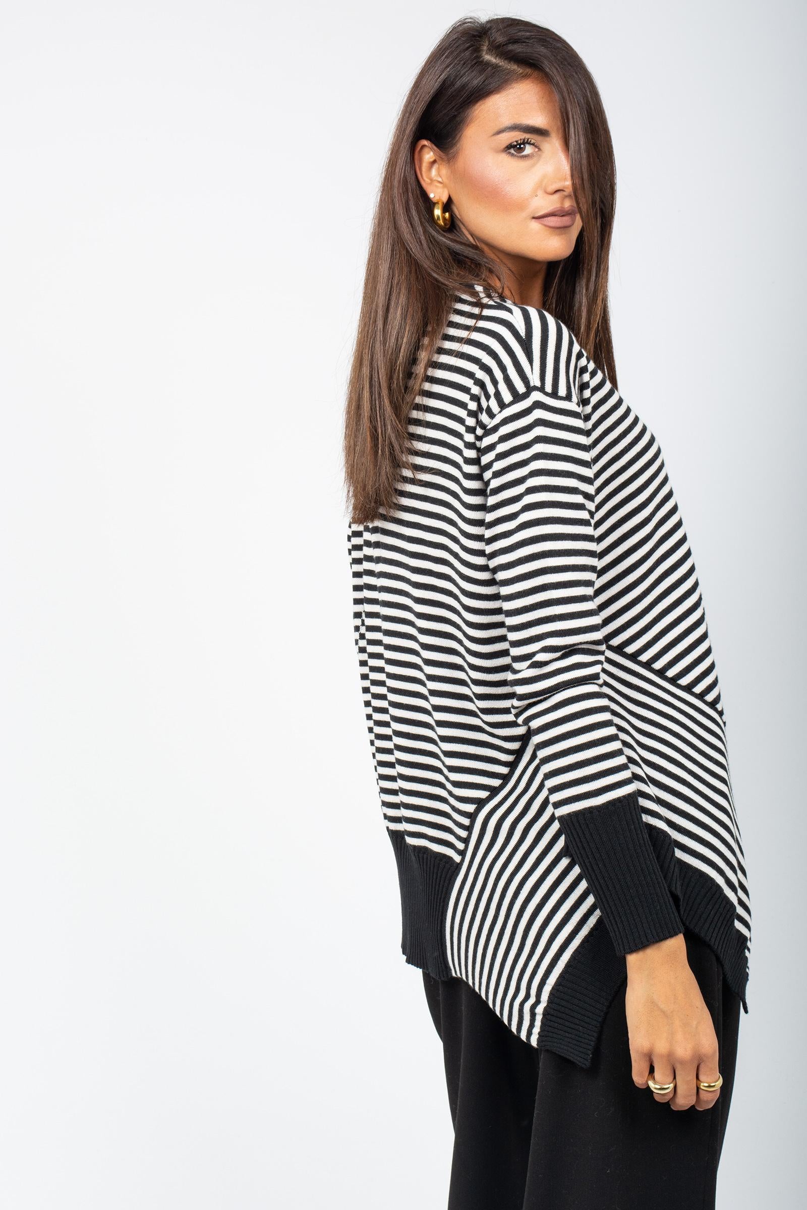 cardigan asimmetrico a righe EQM0445I 1672 AMANTO