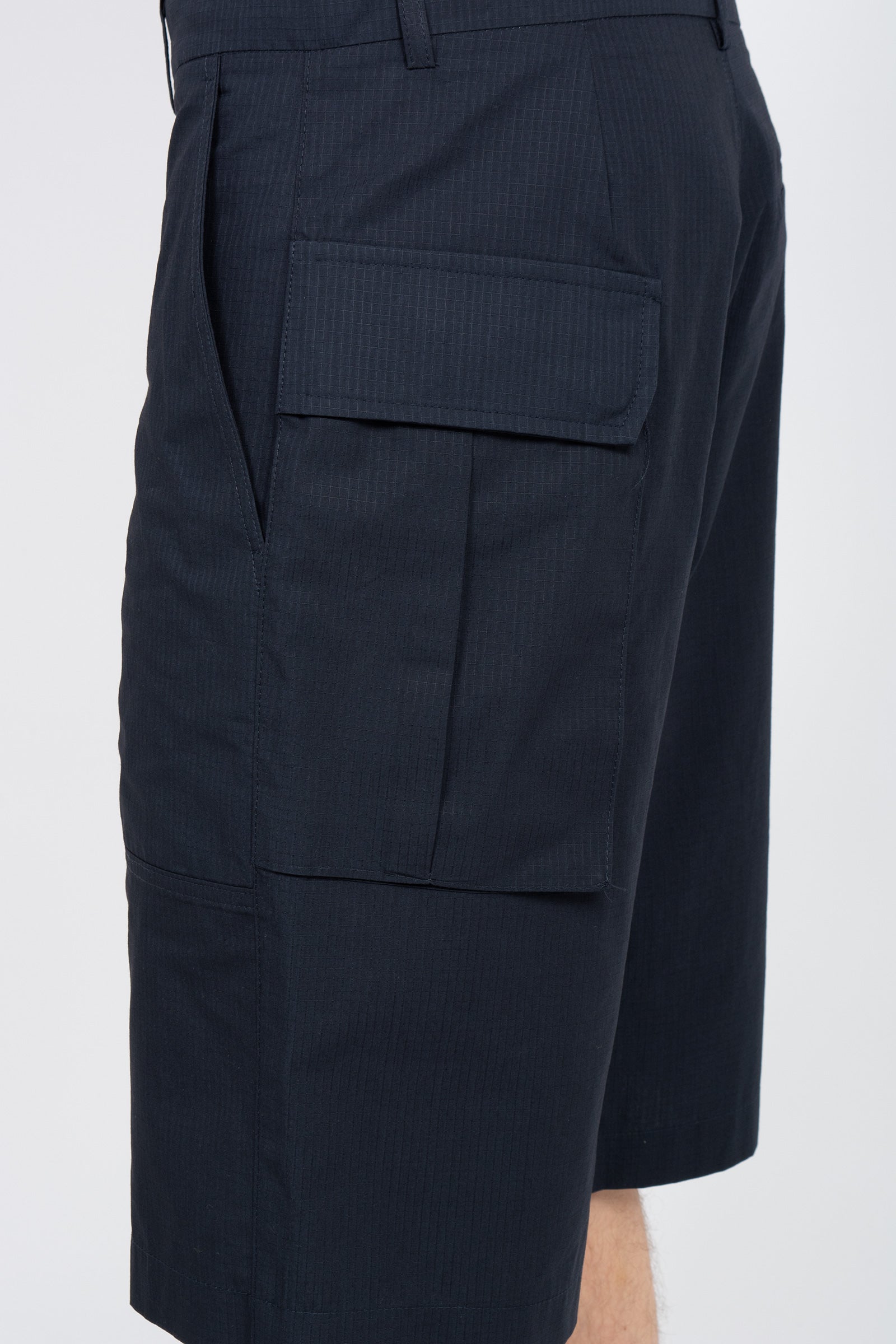 bermuda con pince in cotone B6AB0027 BLUE AMARANTO 
