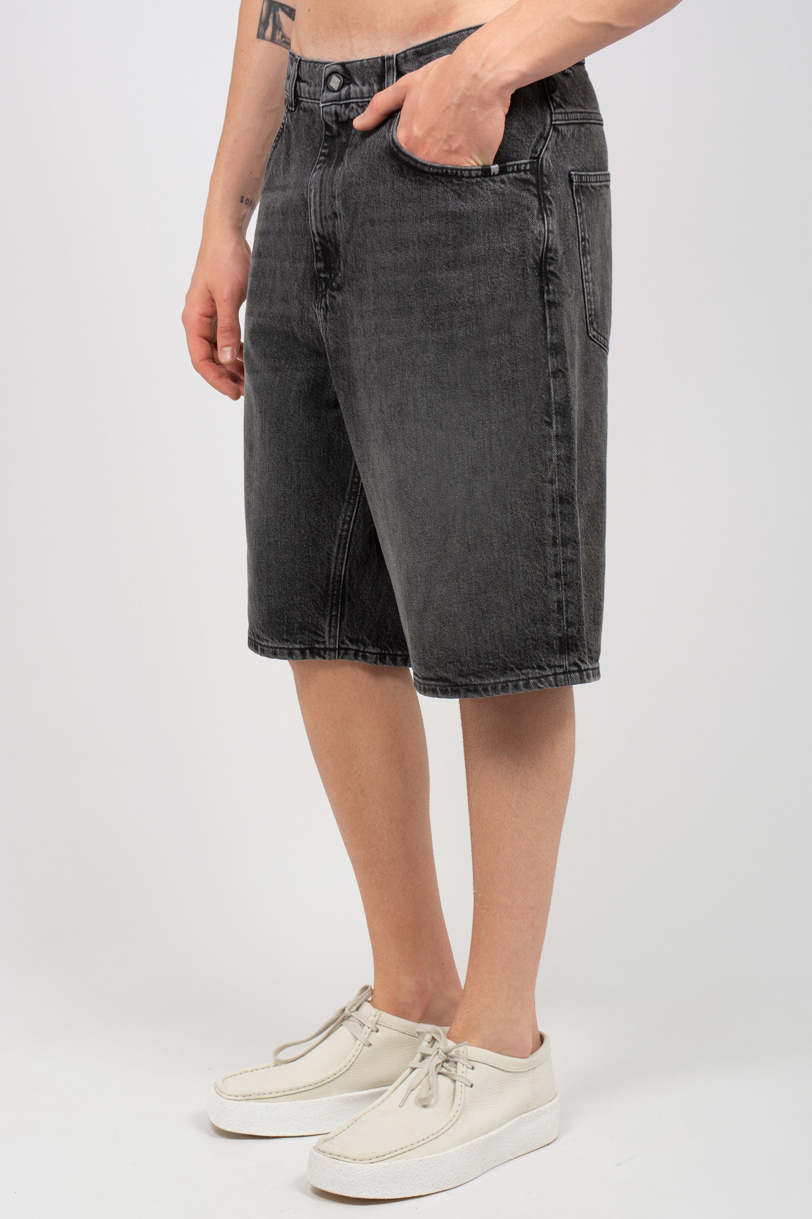 bermuda in denim 'tommy' AMU003N0943011 C0998 AMISH 