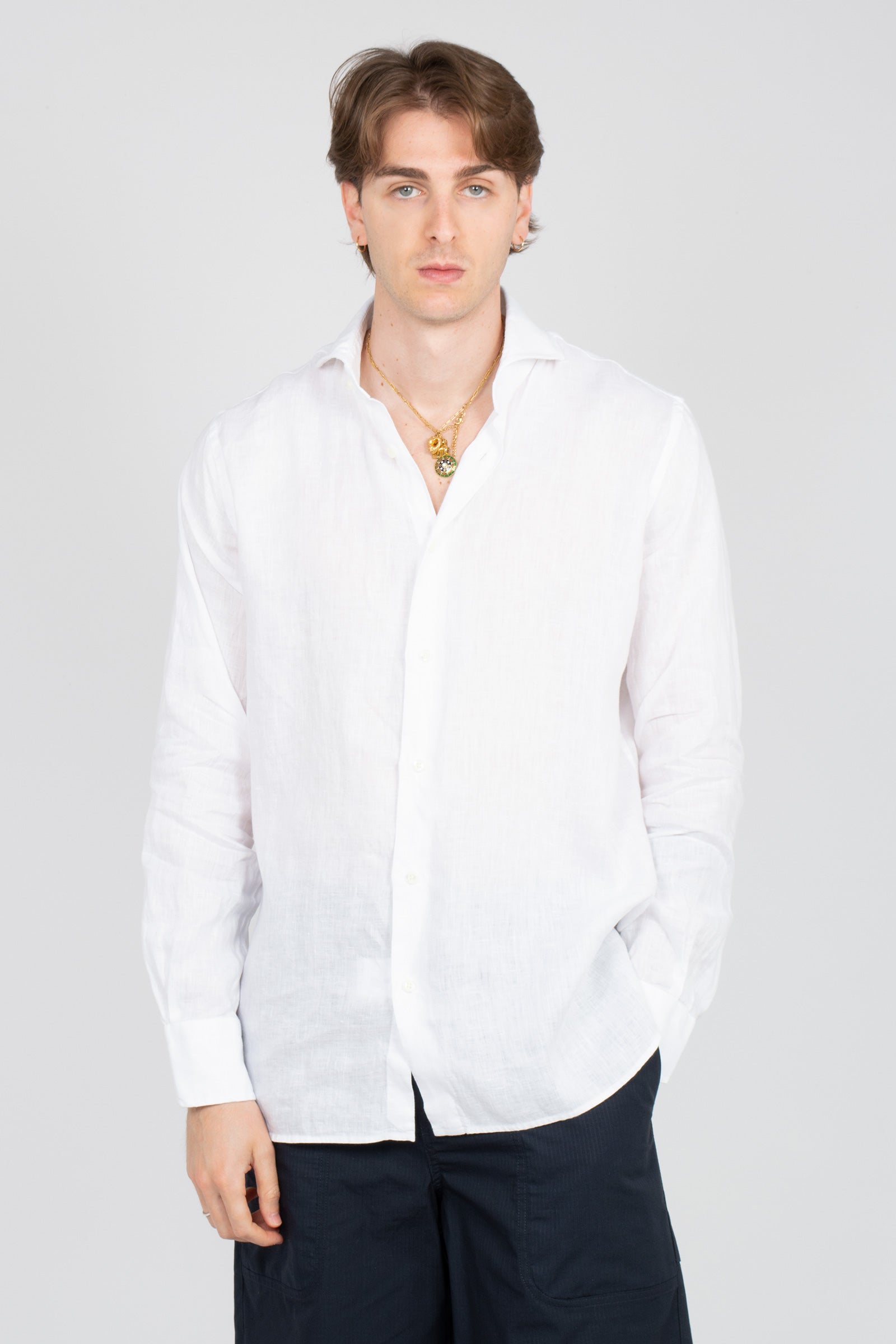 camicia in puro lino 34RHR27106811 01 BOLZONELLA1934 
