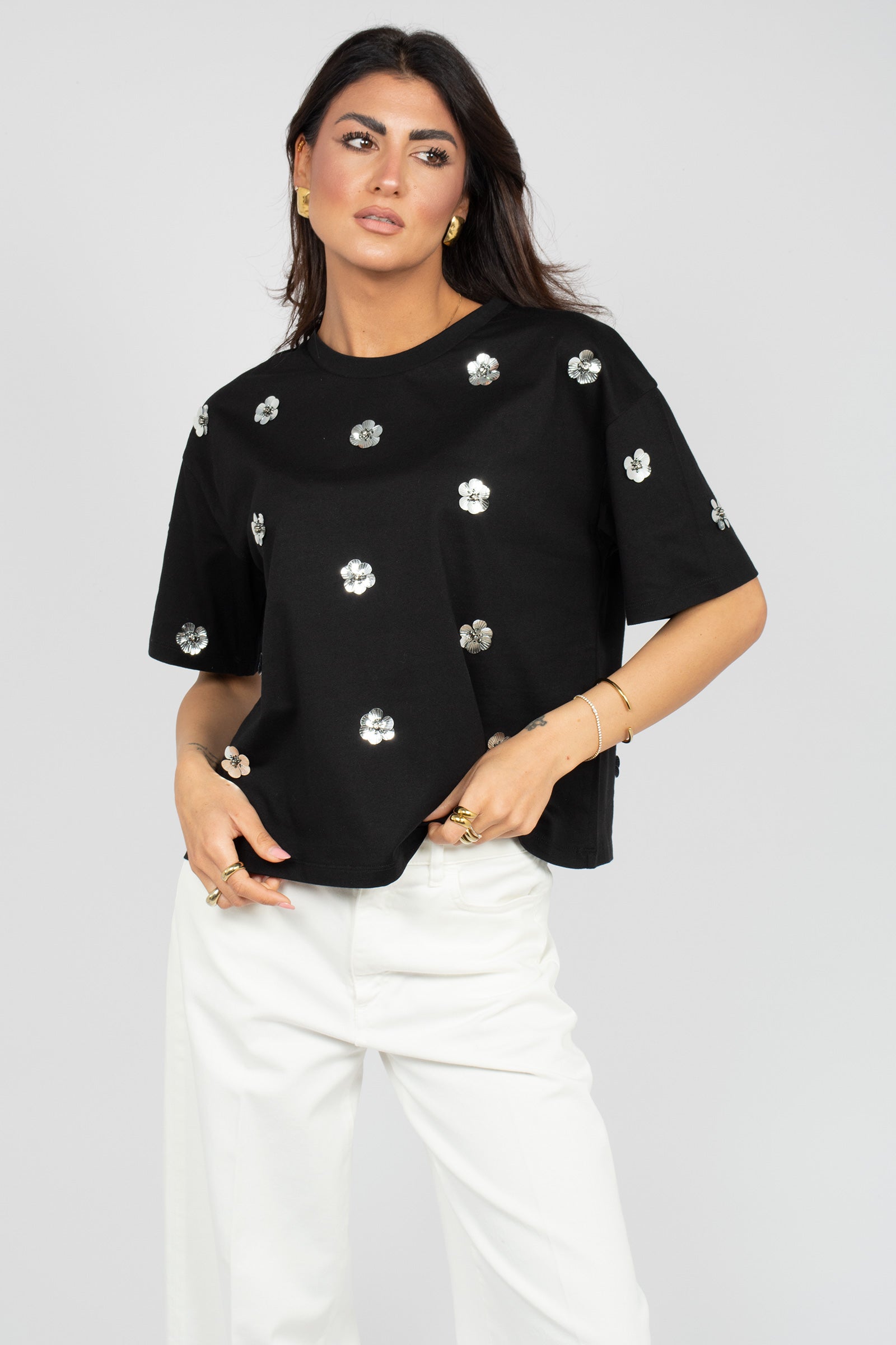 t-shirt in cotone con applicazioni G053R000658N 33 DIANA GALLESI 