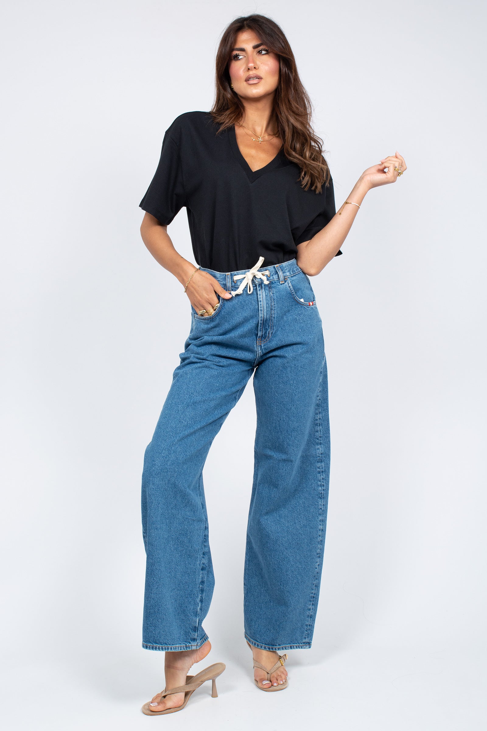 t-shirt scollo v in cotone CNTJ03 Y69 SEMICOUTURE 