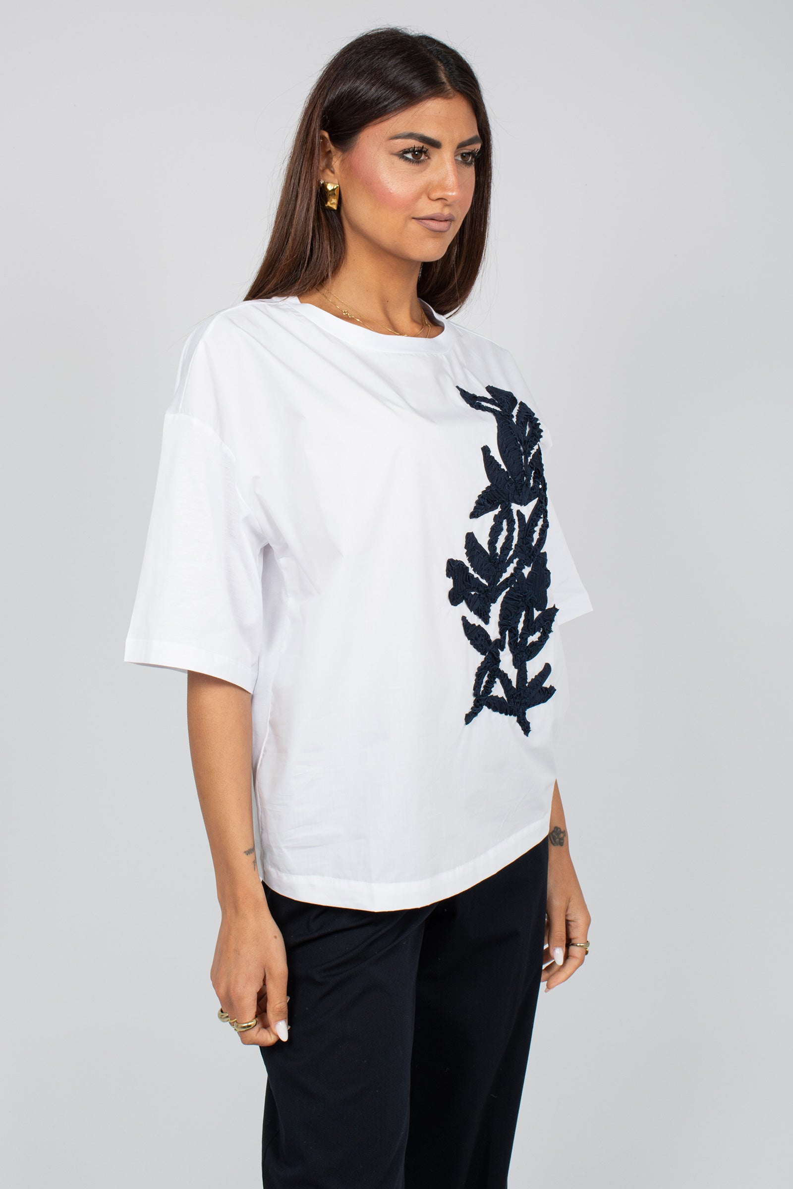 t-shirt in cotone con ricamo WH1301 0353 YC MILANO 