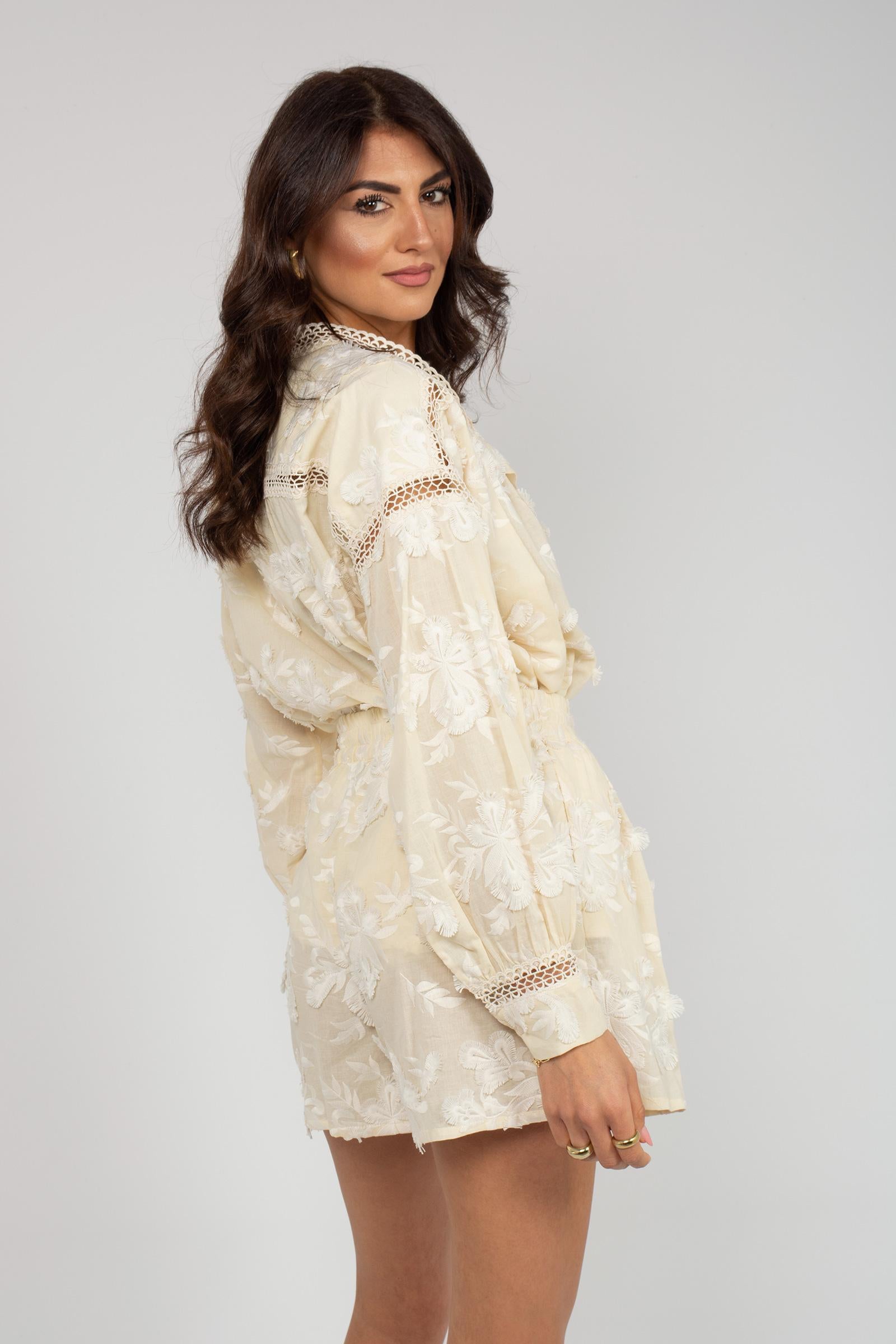 blusa in mussola ricamata S26SL06 W123 WEILI ZHENG 