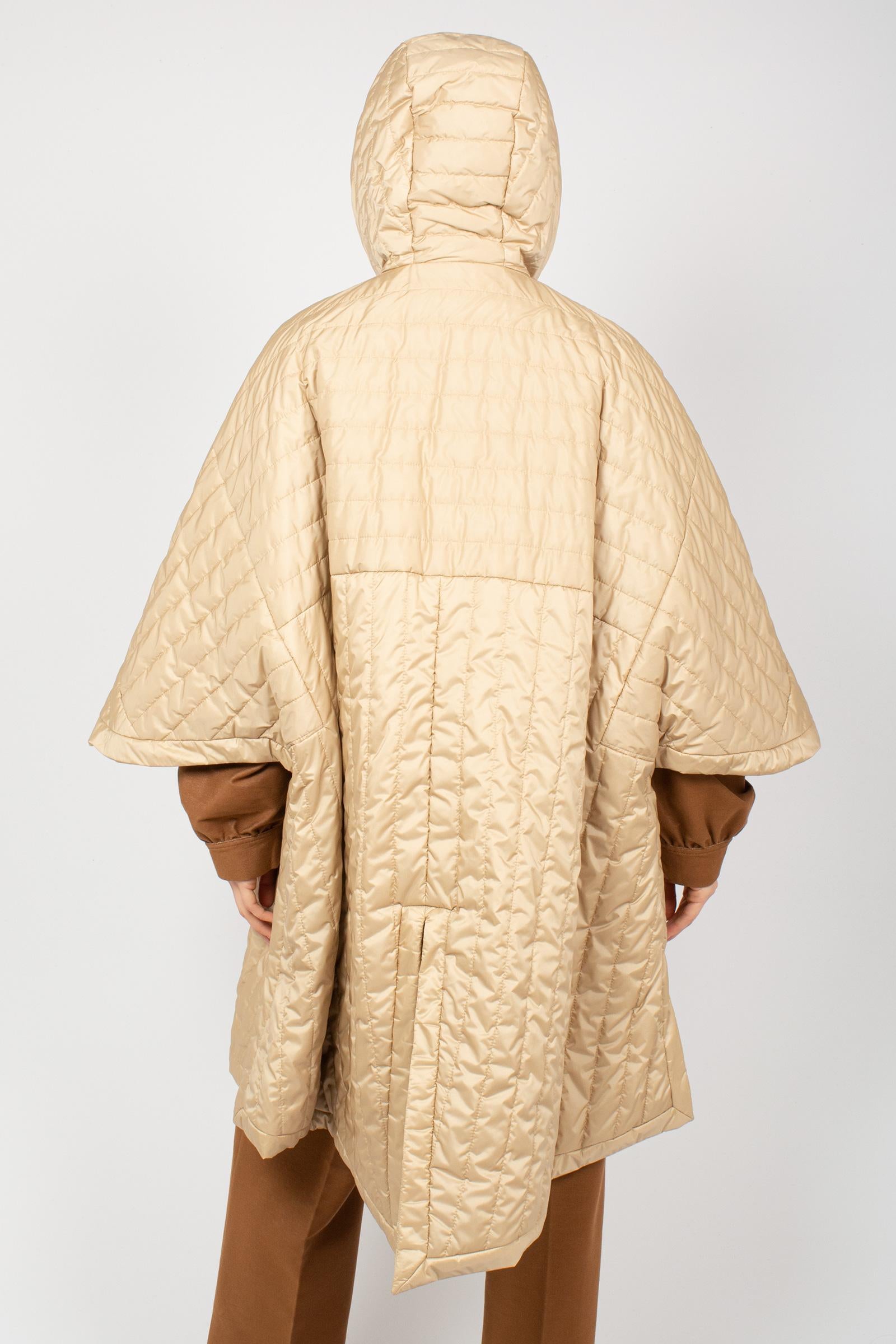 Piumino modello cappa in nylon 'orazio' 2526736018000 004 MM - MAX MARA 