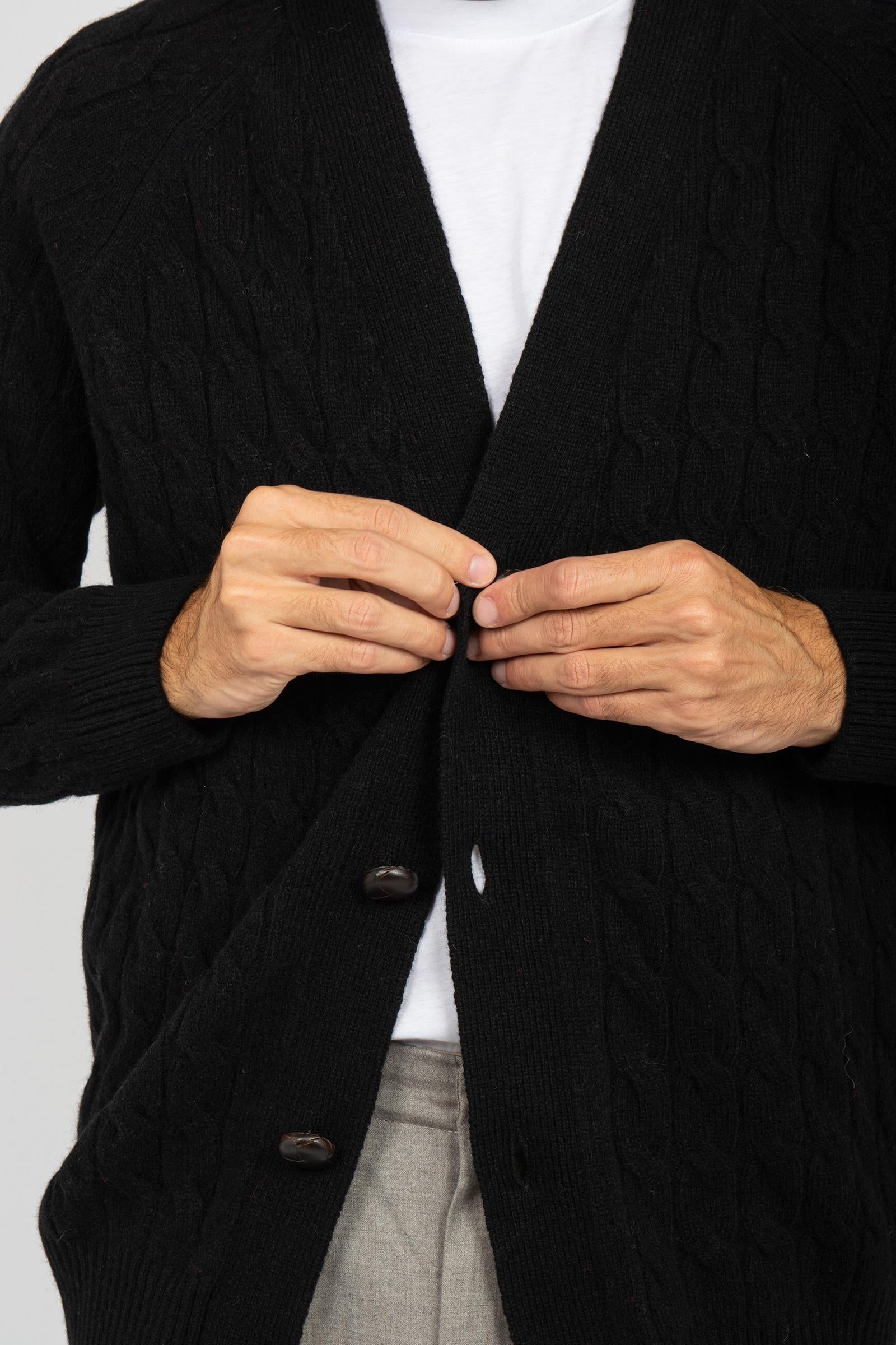 cardigan a trecce in lana B9F0106 NERO AMARANTO 