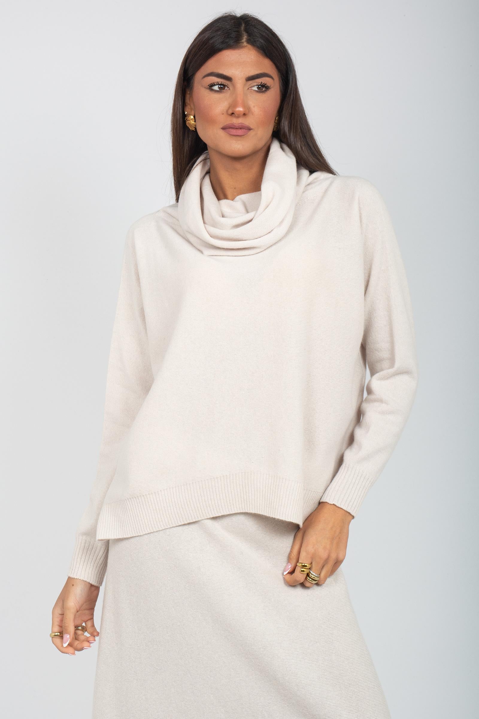 collo ampio in misto cashmere 61157 7 D.EXTERIOR 