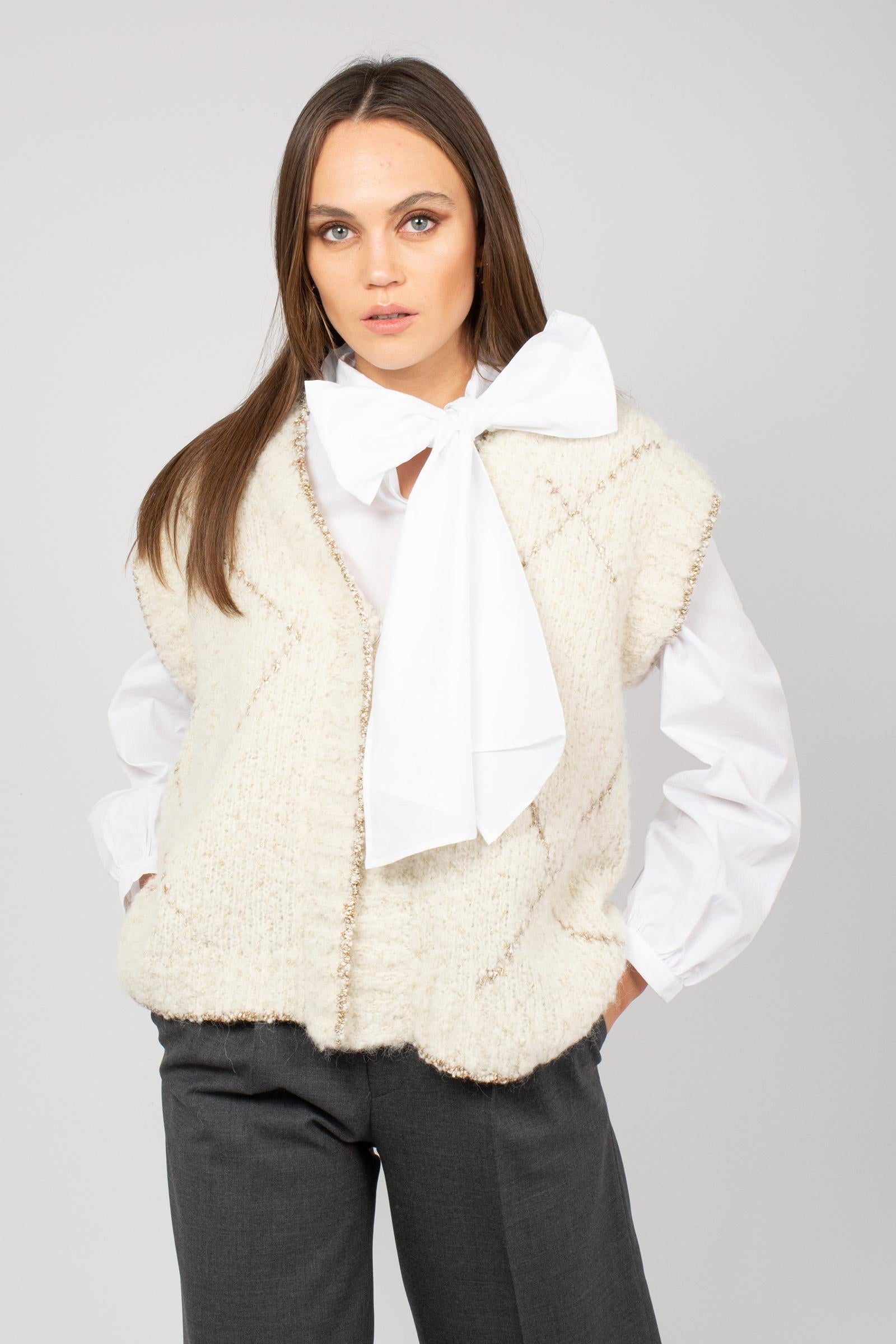 cardigan smanicato con macro rombi 61480 3 D.EXTERIOR 