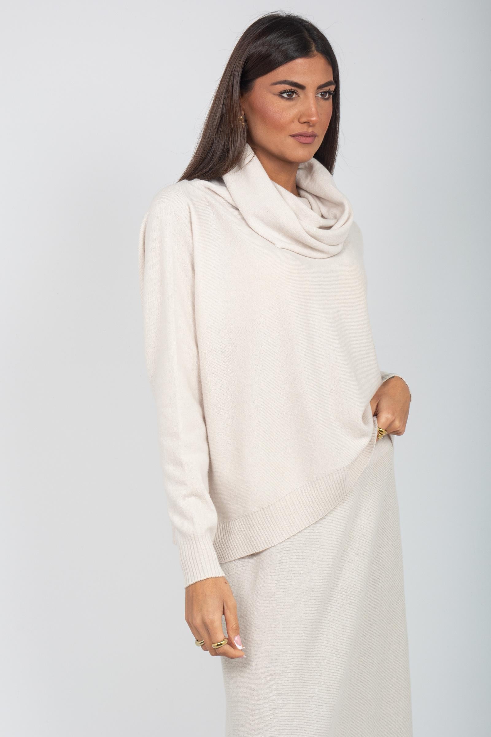 collo ampio in misto cashmere 61157 7 D.EXTERIOR 