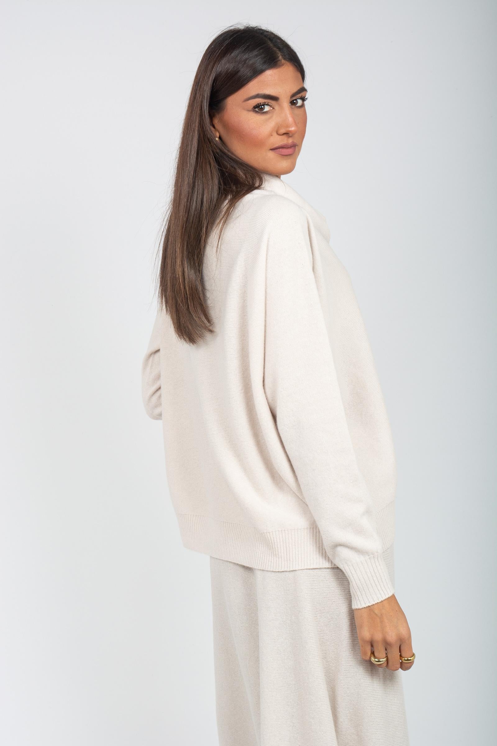 collo ampio in misto cashmere 61157 7 D.EXTERIOR 