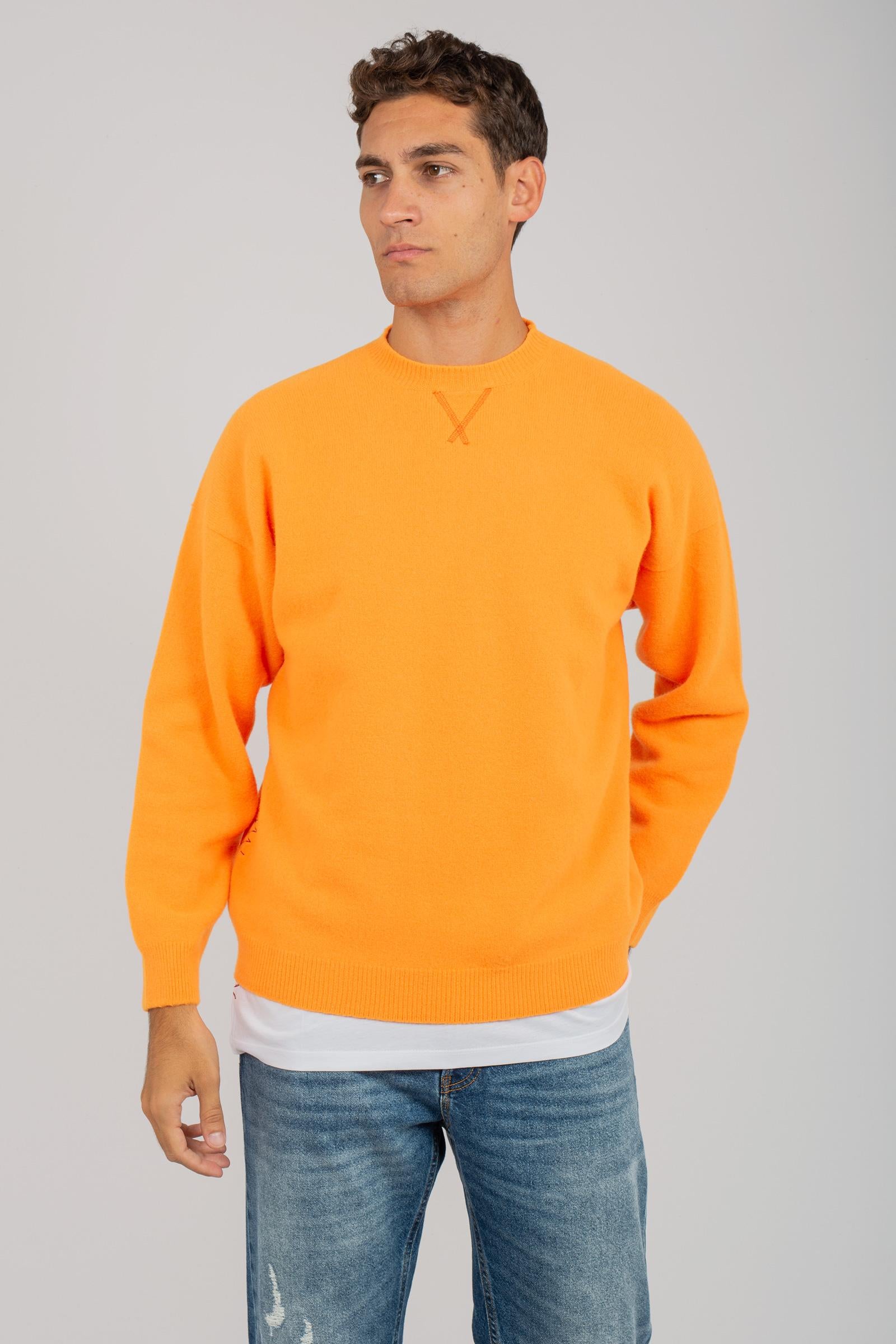girocollo in lana infeltrita B9F0037 ARANCIO AMARANTO 