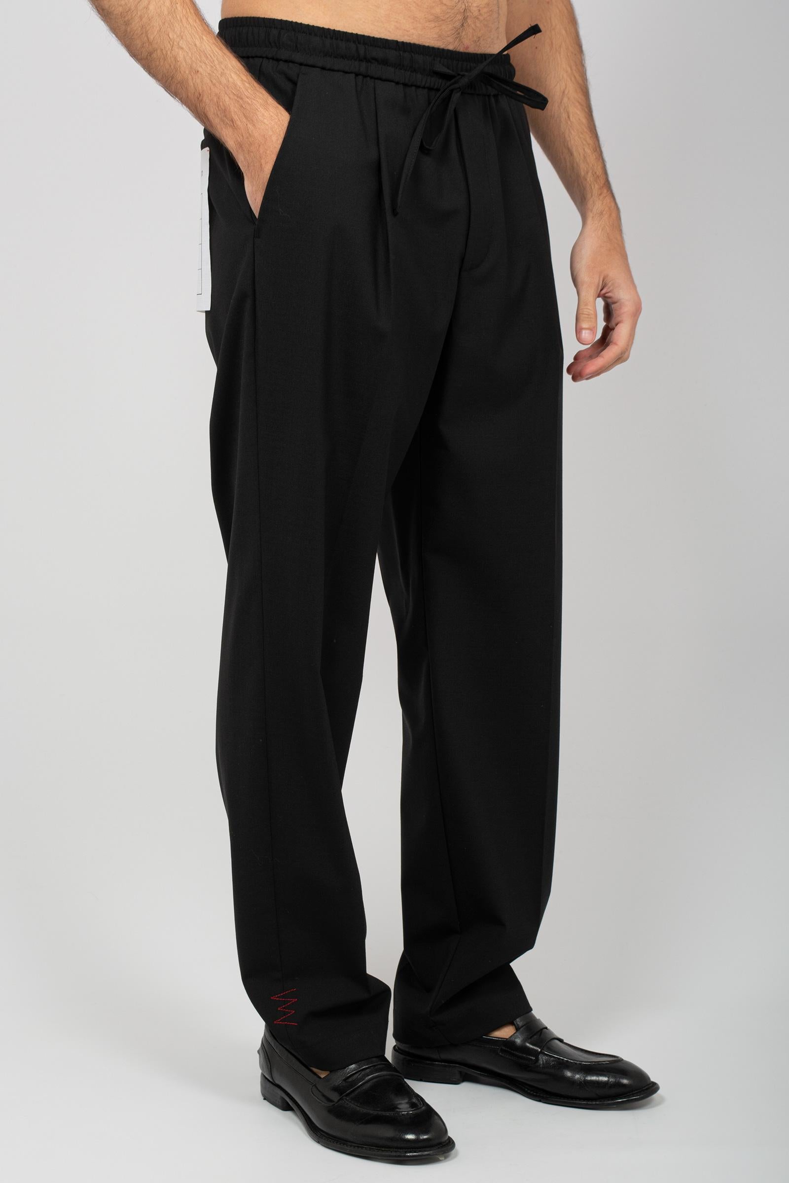 jogger in fresco lana B6D0036 NERO AMARANTO 