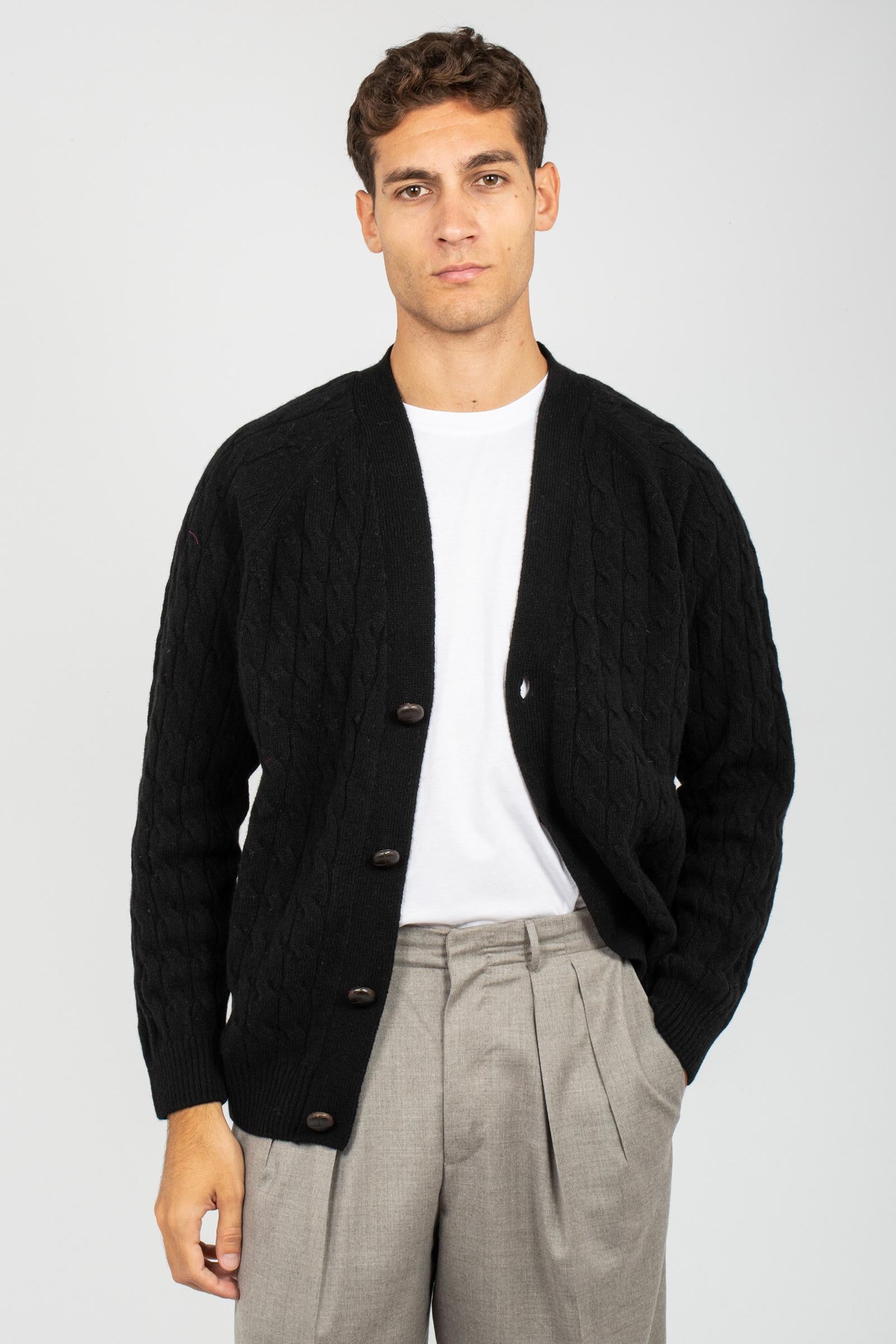 cardigan a trecce in lana B9F0106 NERO AMARANTO 
